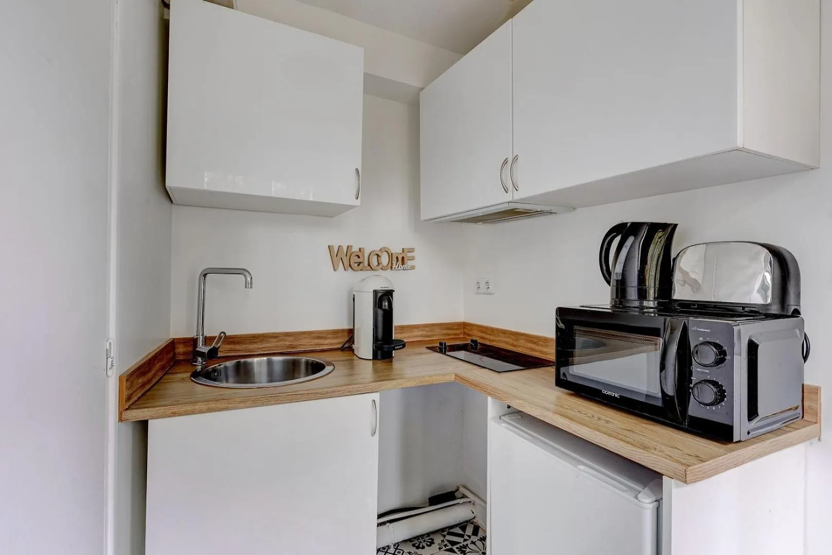 146 Philippe - A Apartment *